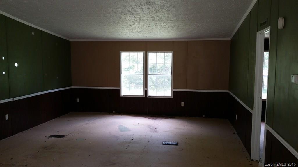 50 Stanfield Road Franklin, NC 28734 - Photo 5 of 7 Gallery Image 5