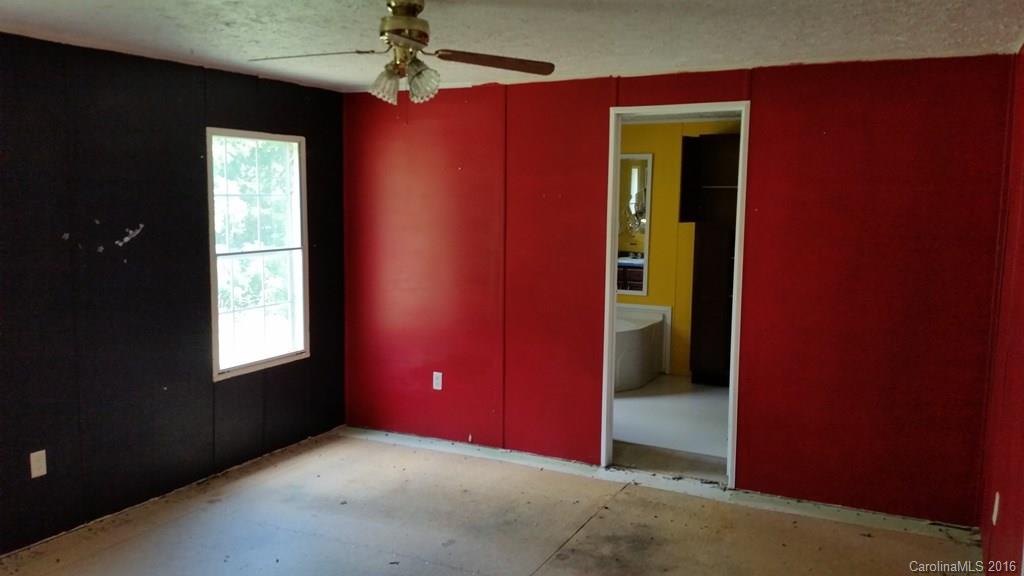 50 Stanfield Road Franklin, NC 28734 - Photo 7 of 7 Gallery Image 7