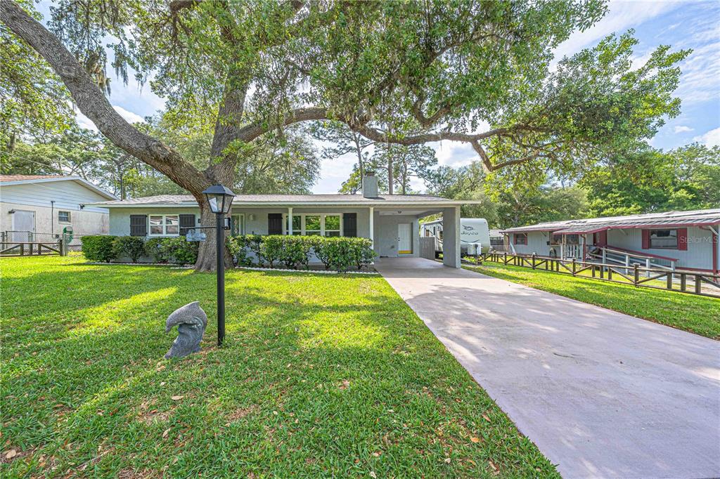 1820 Southeast 175th Terrace Road Silver Springs, FL 34488 - Photo 1 of 47