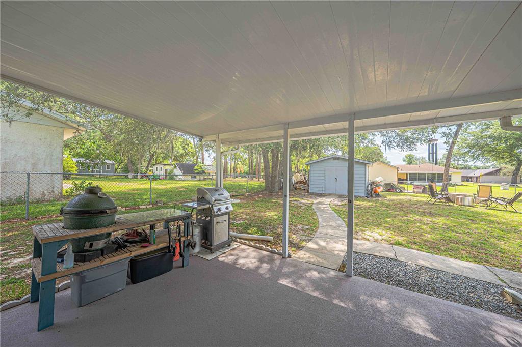 1820 Southeast 175th Terrace Road Silver Springs, FL 34488 - Photo 33 of 47