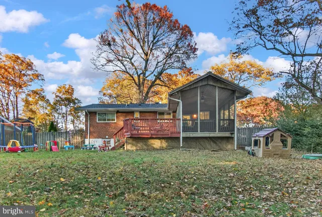 $725,000 | 9917 Duncan Street, Fairfax, VA 22031