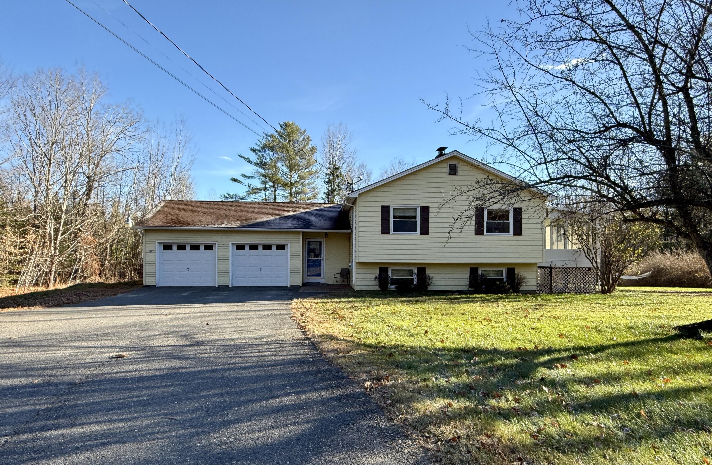 435 Russell Road Skowhegan, ME 04976 - Photo 1 of 32 Front View