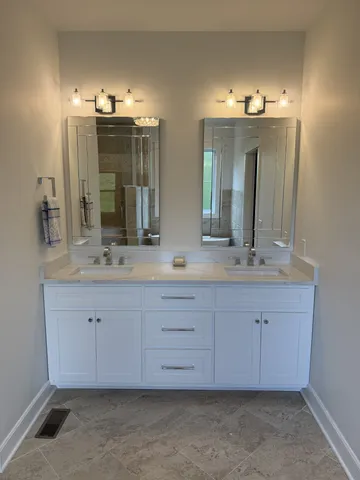 a view of outdoor space and garage