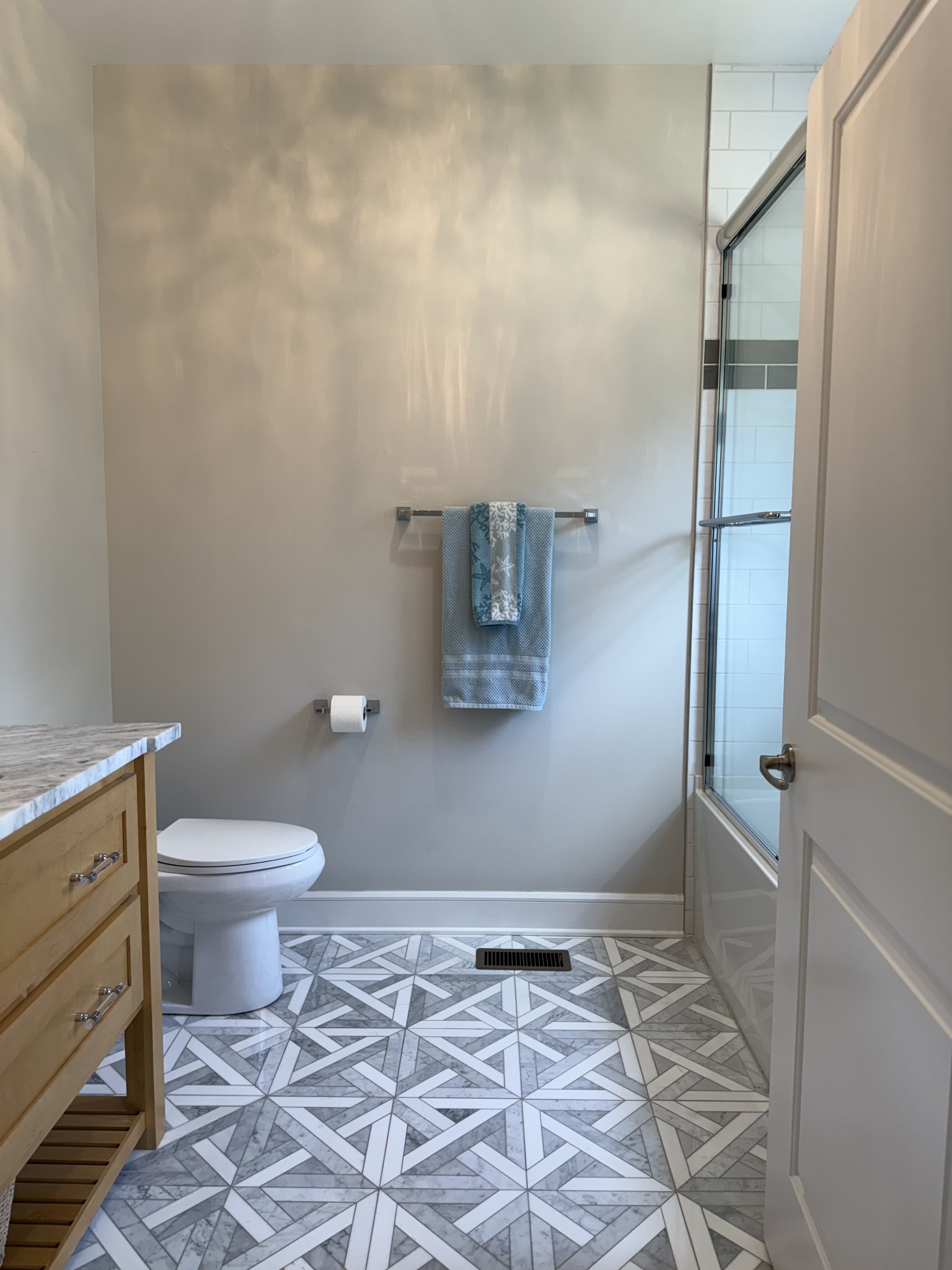 2145 Honey Prong Road Hartsville, TN 37074 - Photo 46 of 99 a bathroom with a toilet and a shower