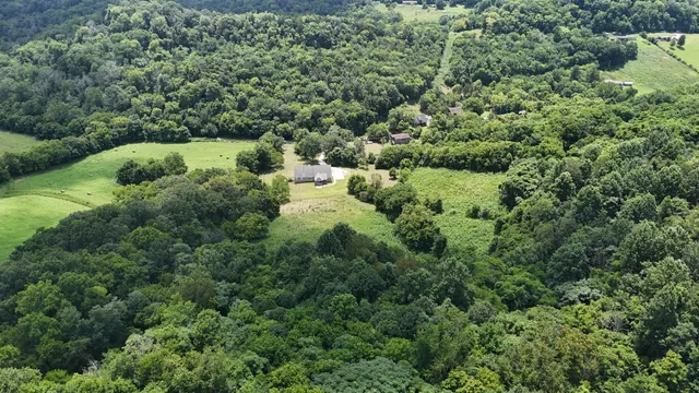 $749,900 | 2145 Honey Prong Road, Hartsville, TN 37074