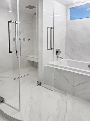 $1,195,000 | 405 North Wabash Avenue, Unit 4308, Chicago, IL 60611