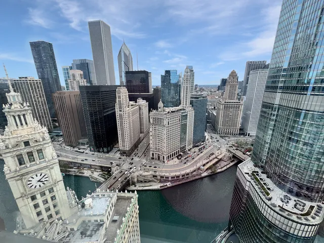 $1,195,000 | 405 North Wabash Avenue, Unit 4308, Chicago, IL 60611