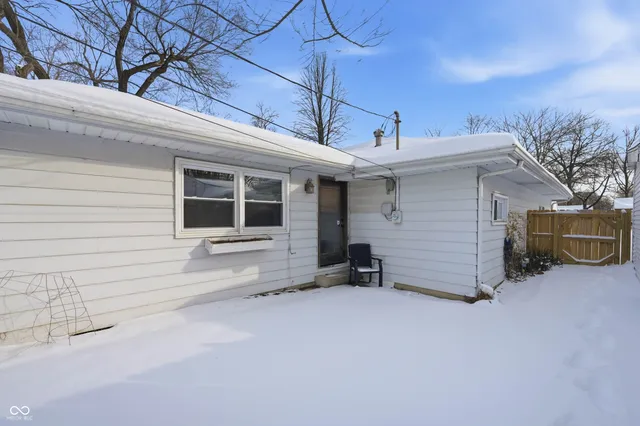 $199,900 | 607 North Shellbark Road, Muncie, IN 47304