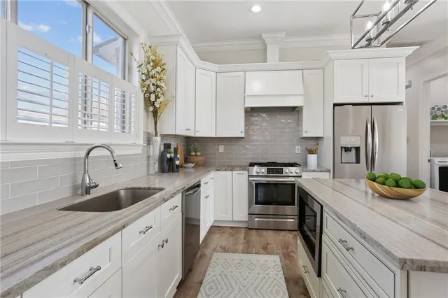 $285,000 | 2408 Riverland Drive, Chalmette, LA 70043