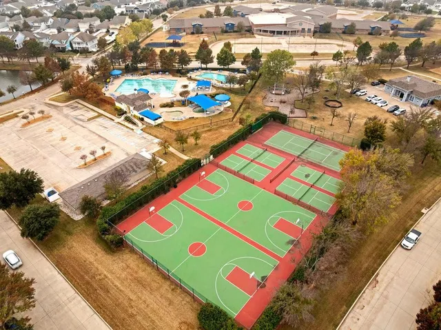 $2,450 | 3027 Moccasin Lane, Aubrey, TX 76227