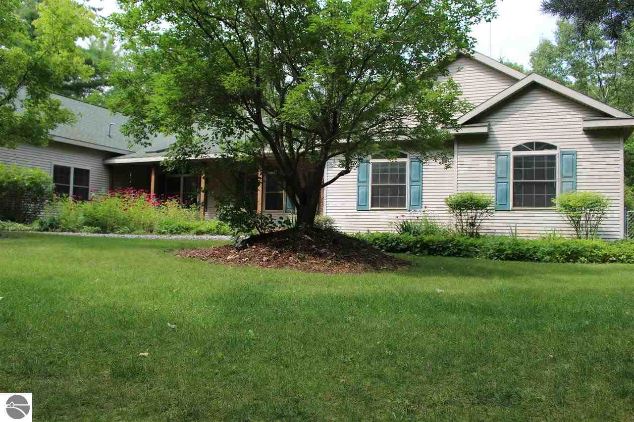 5160 West Tyler Road Alma, MI 48801 - Photo 2 of 36 1779827-1.JPG