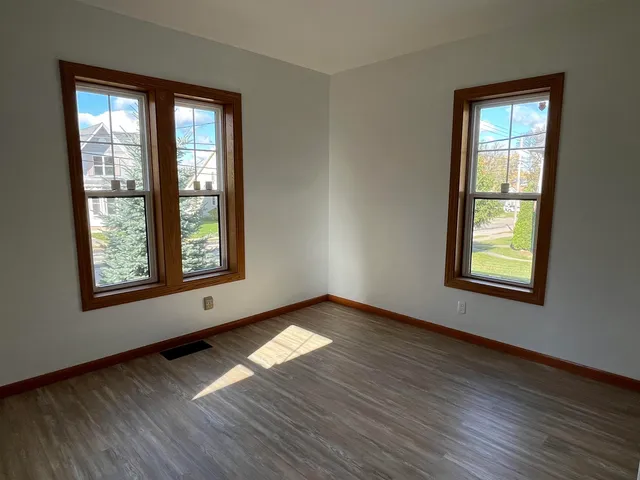 $270,000 | 318 South Mill Street, Hortonville, WI 54944