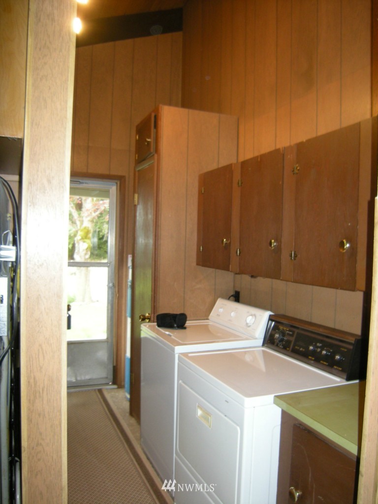 9690 Northeast North Shore Road Belfair, WA 98528 - Photo 12 of 15