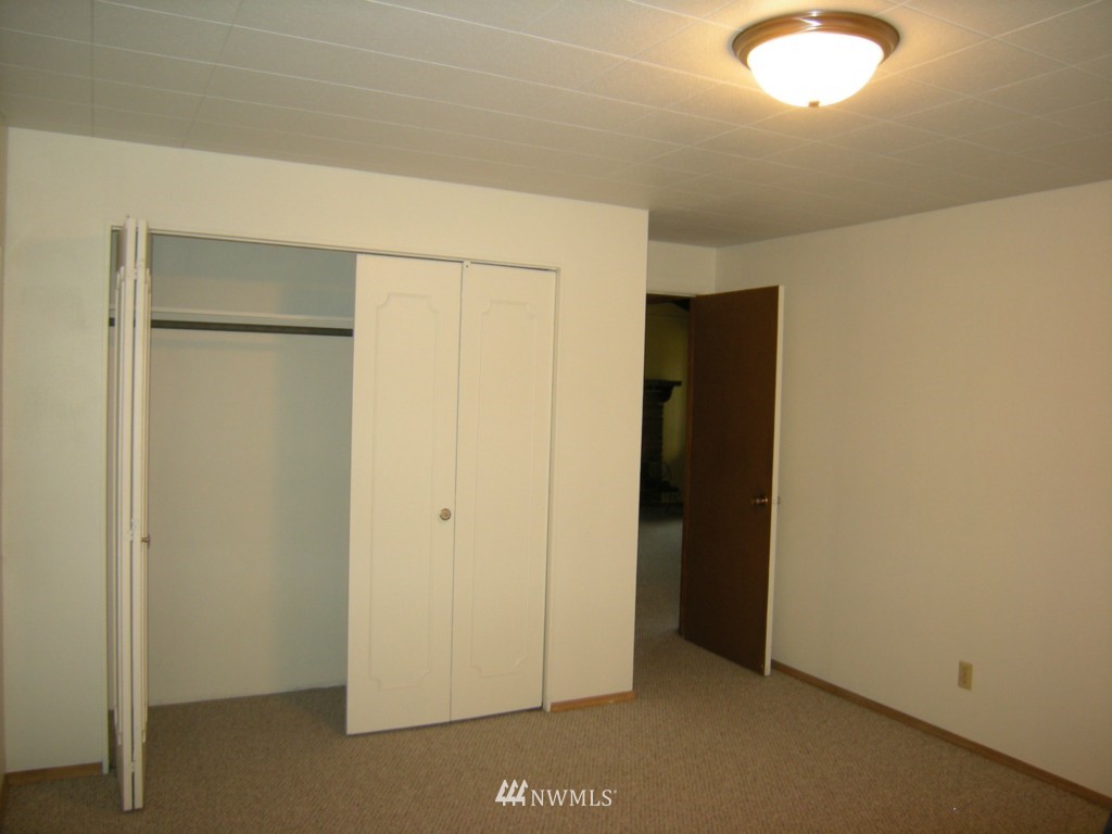 9690 Northeast North Shore Road Belfair, WA 98528 - Photo 13 of 15