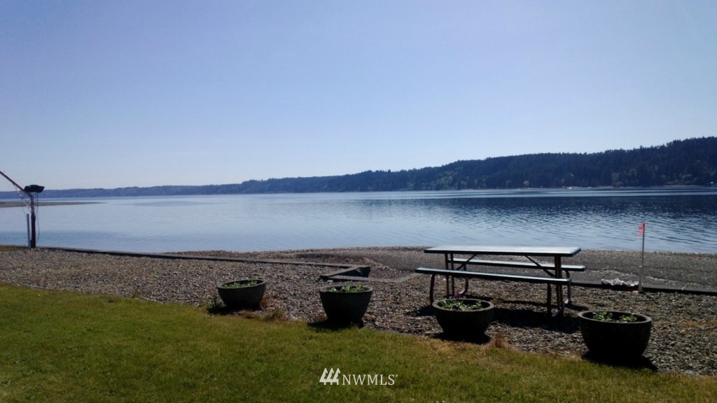 9690 Northeast North Shore Road Belfair, WA 98528 - Photo 4 of 15