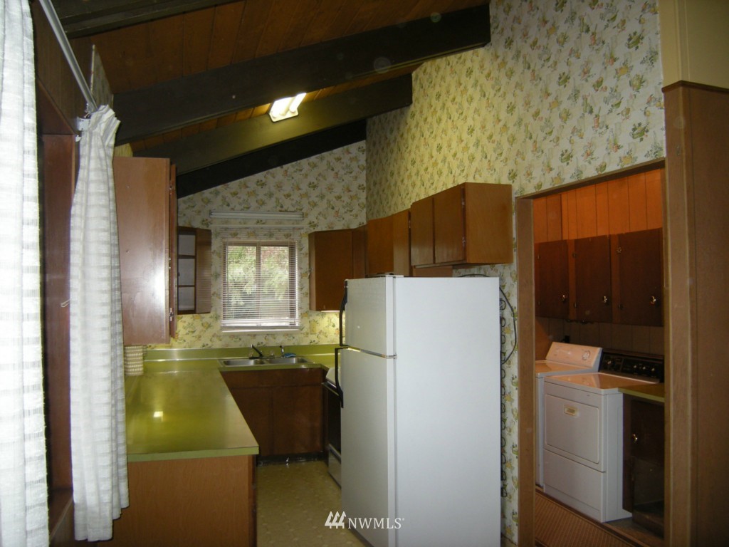 9690 Northeast North Shore Road Belfair, WA 98528 - Photo 9 of 15