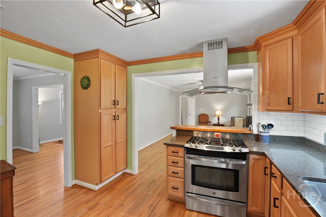 206 Devonshire Road Savannah, GA 31410 - Photo 4 of 37