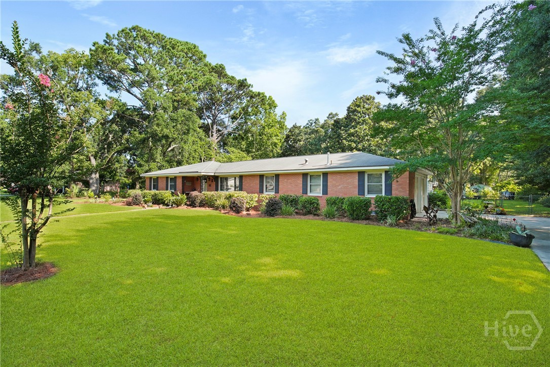206 Devonshire Road Savannah, GA 31410 - Photo 7 of 37