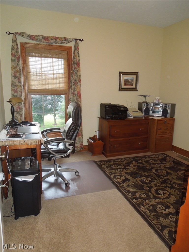 1901 Hollythorne Road Northeast Canton, OH 44721 - Photo 17 of 35 Gallery Image 17
