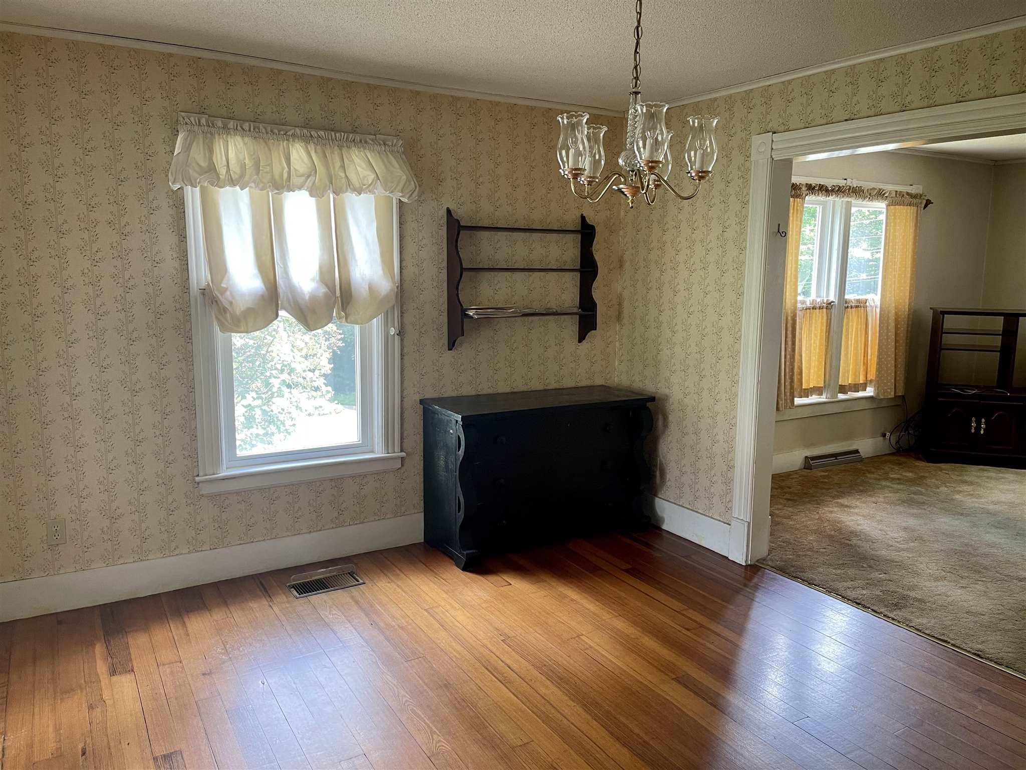 204 Indian Point Street Newport, VT 05855 - Photo 11 of 22 Gallery Image 11