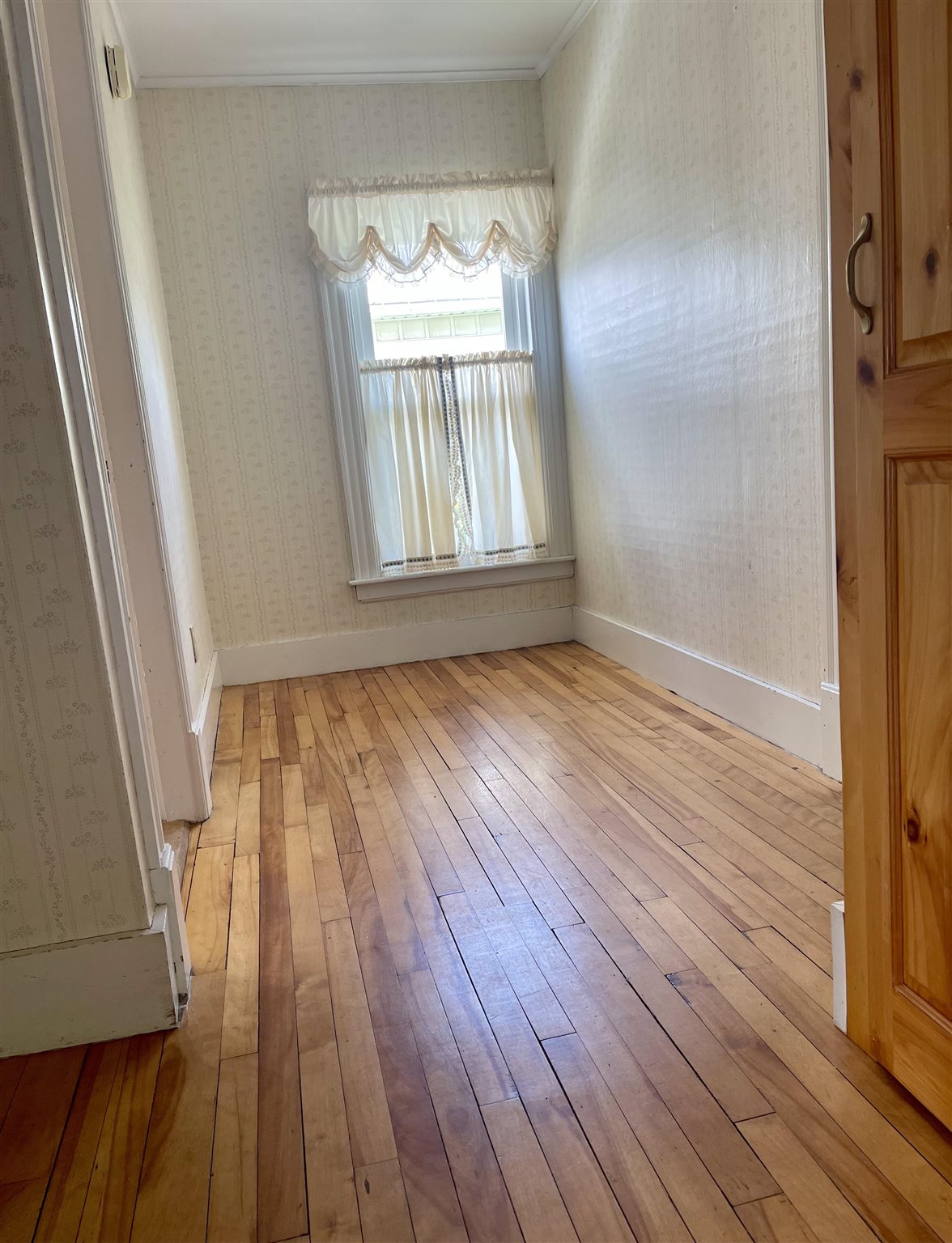 204 Indian Point Street Newport, VT 05855 - Photo 14 of 22 Gallery Image 14