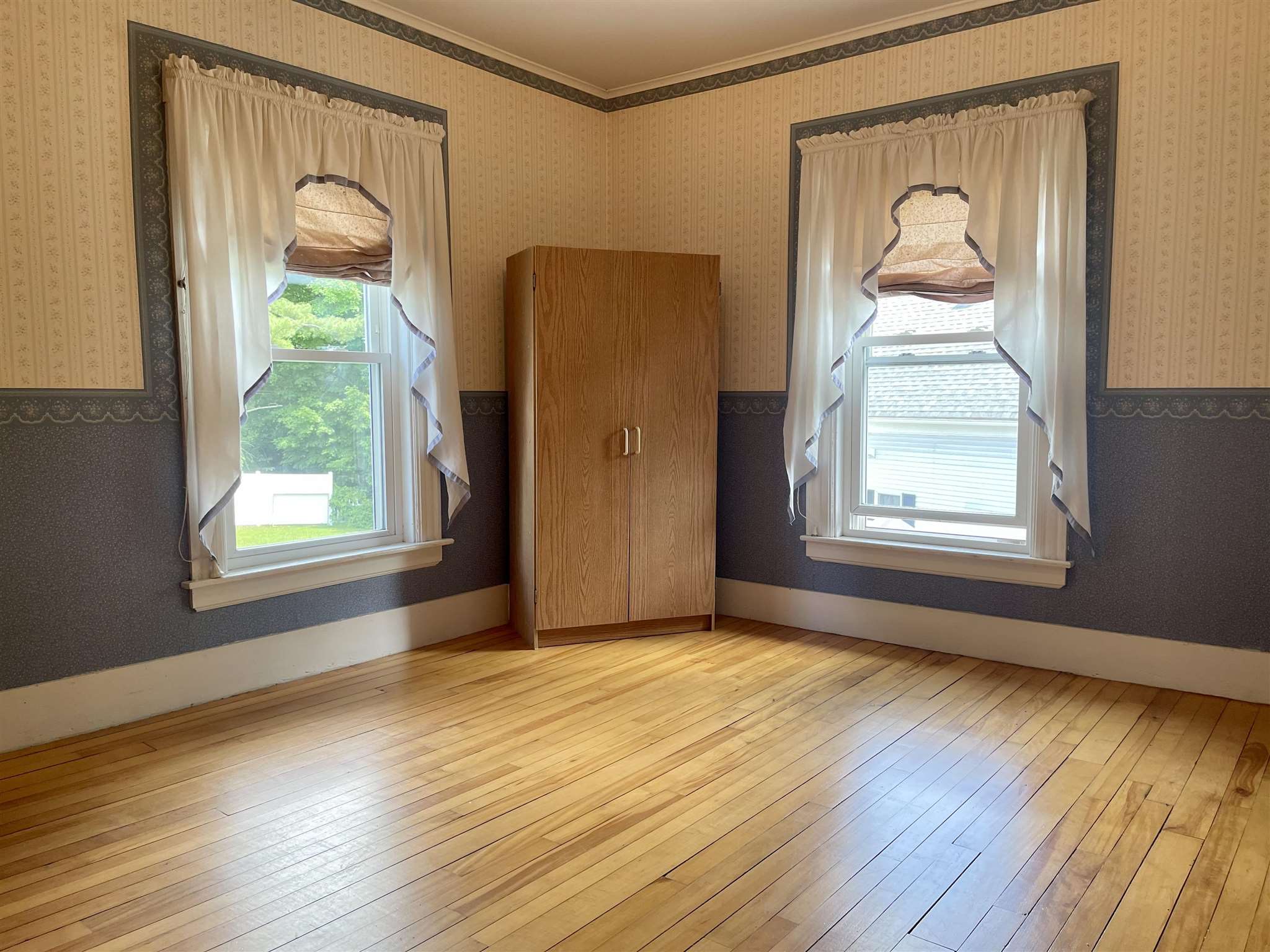 204 Indian Point Street Newport, VT 05855 - Photo 17 of 22 Gallery Image 17