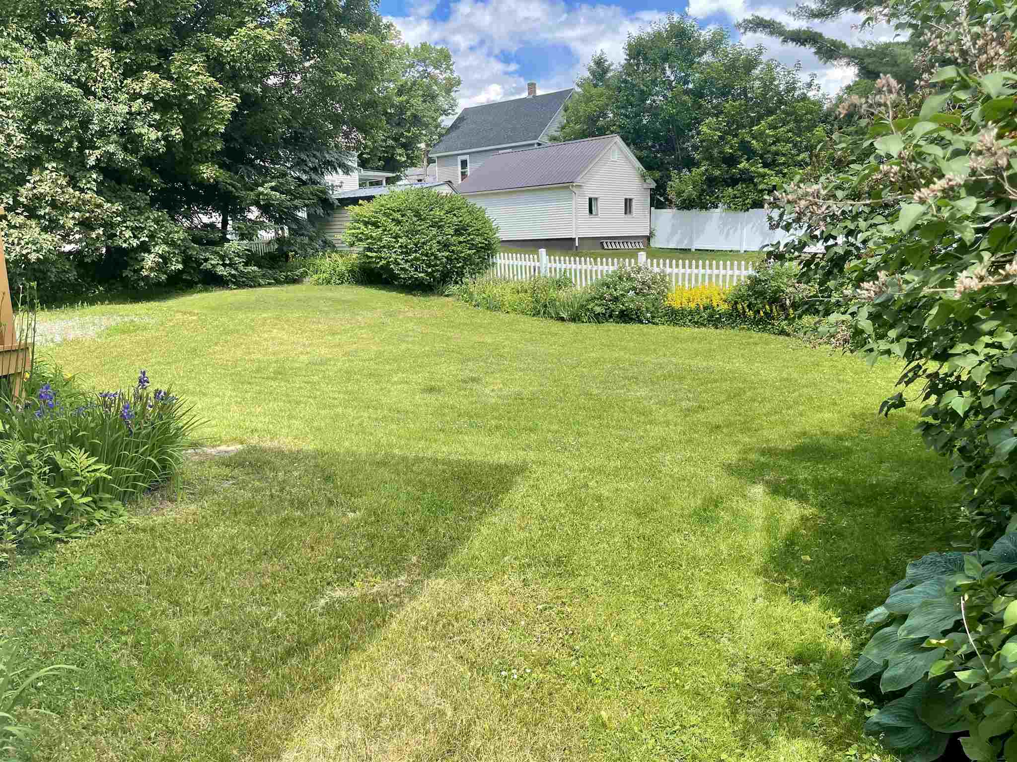 204 Indian Point Street Newport, VT 05855 - Photo 19 of 22 Gallery Image 19