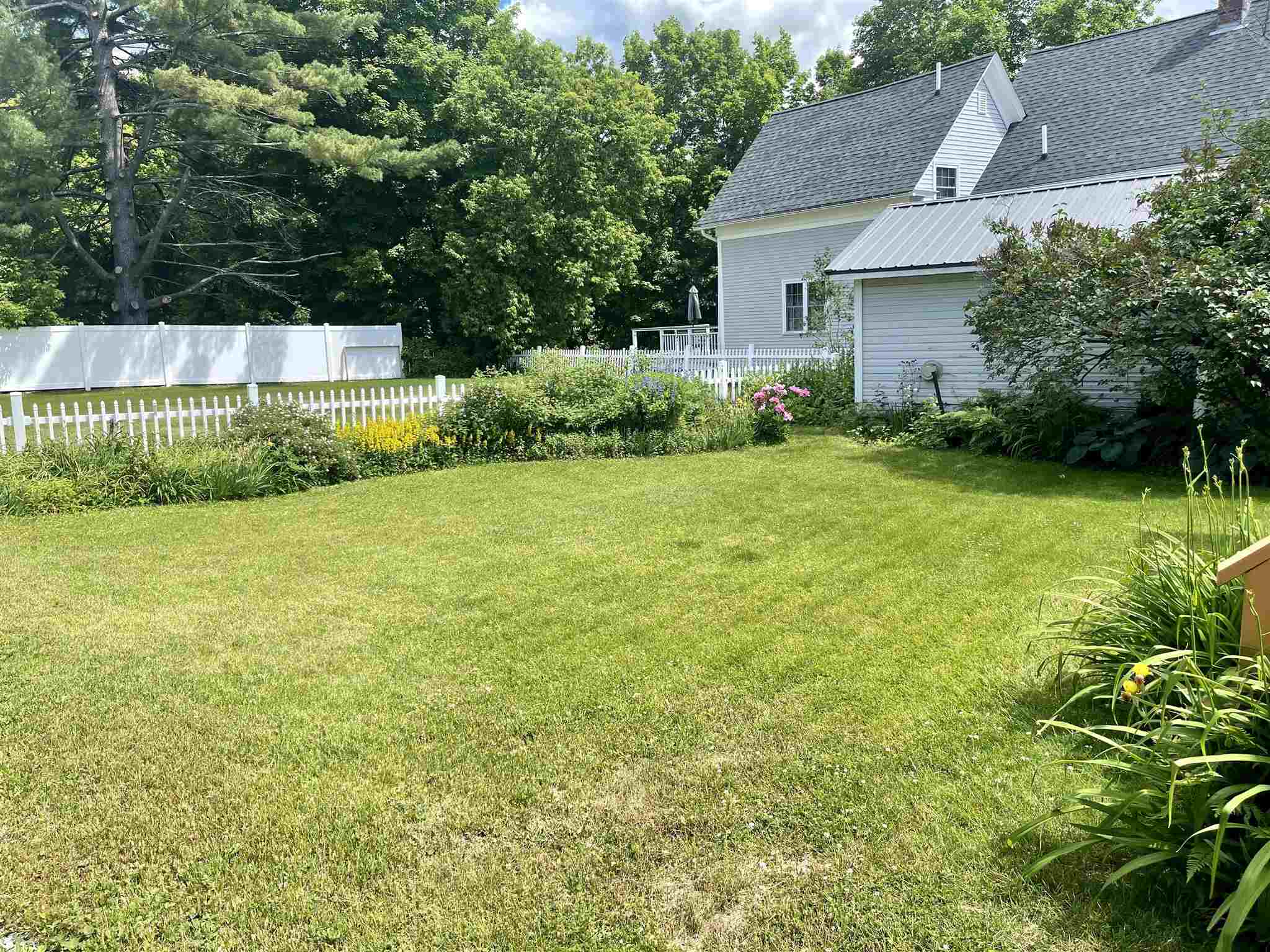 204 Indian Point Street Newport, VT 05855 - Photo 20 of 22 Gallery Image 20