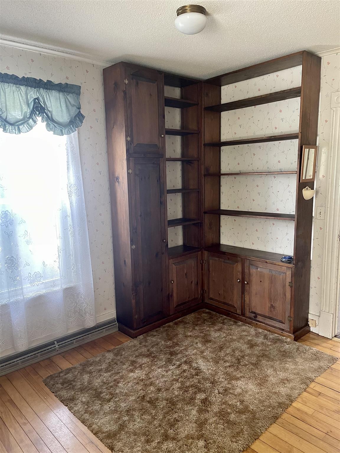 204 Indian Point Street Newport, VT 05855 - Photo 7 of 22 Gallery Image 7