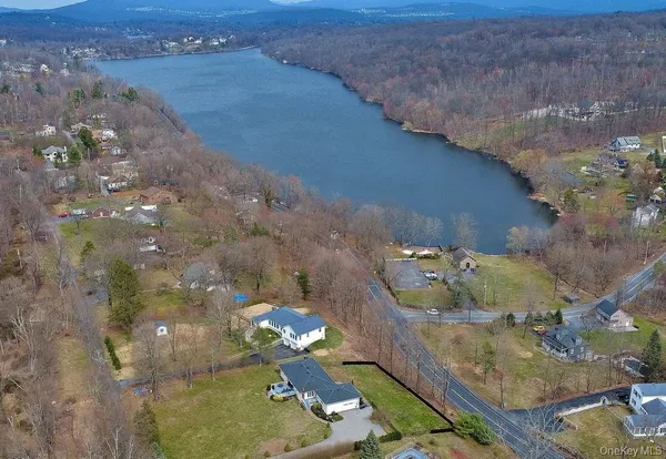 $690,000 | 10 Hidden Drive, Monroe, NY 10950