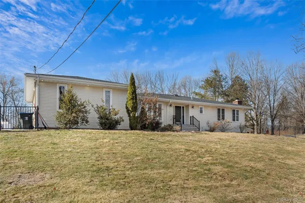 $690,000 | 10 Hidden Drive, Monroe, NY 10950