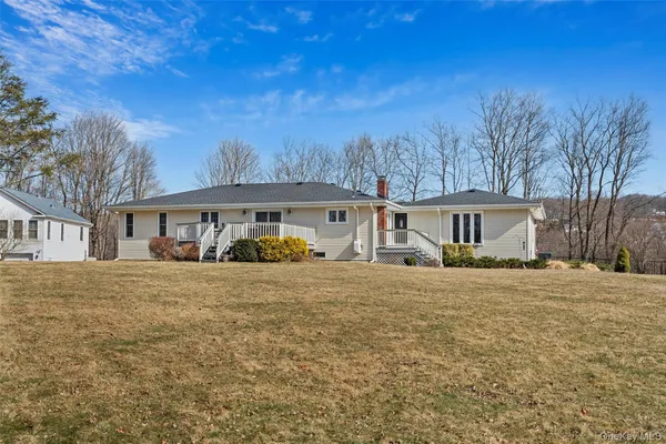 $690,000 | 10 Hidden Drive, Monroe, NY 10950
