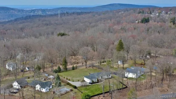 $690,000 | 10 Hidden Drive, Monroe, NY 10950