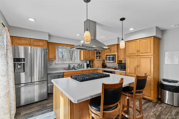 $690,000 | 10 Hidden Drive, Monroe, NY 10950