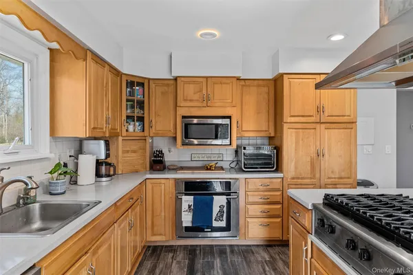 $690,000 | 10 Hidden Drive, Monroe, NY 10950