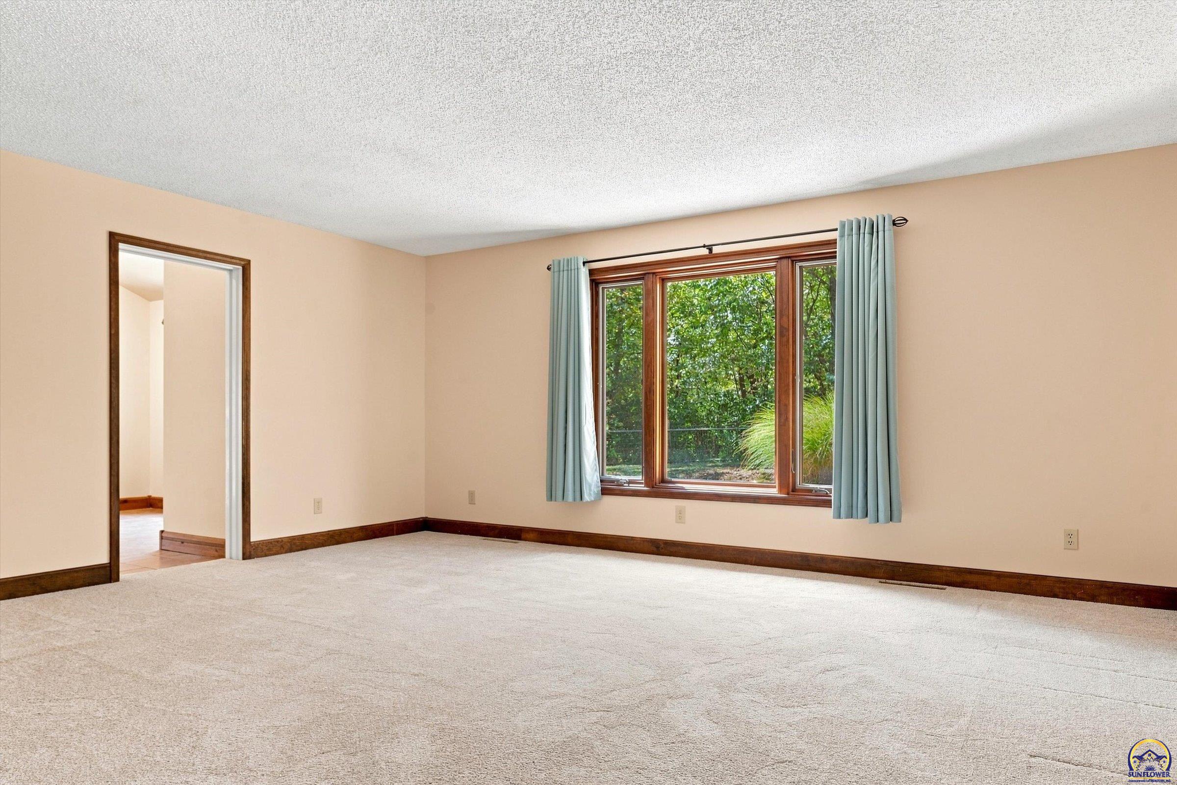 16146 South Morrill Road Scranton, KS 66537 - Photo 7 of 48 Gallery Image 7