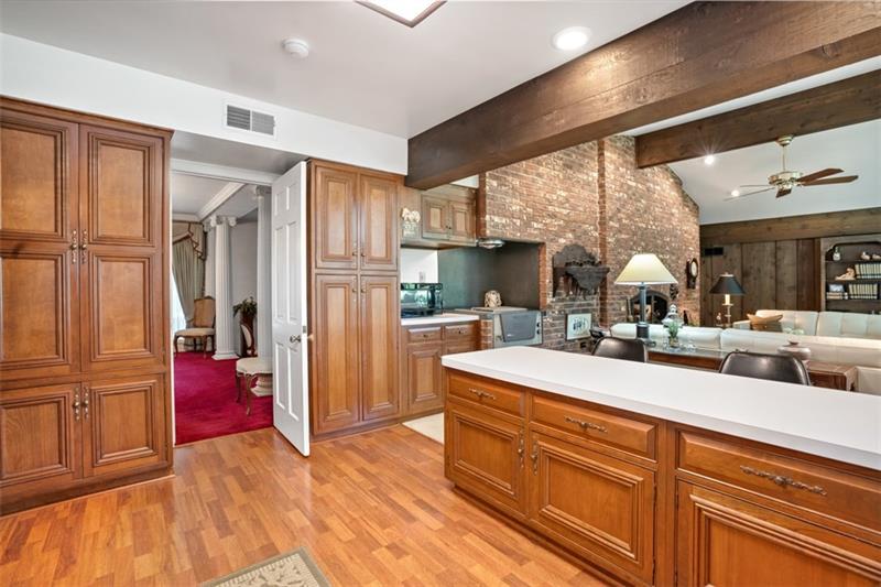 242 Forest Road New Castle, PA 16105 - Photo 8 of 25