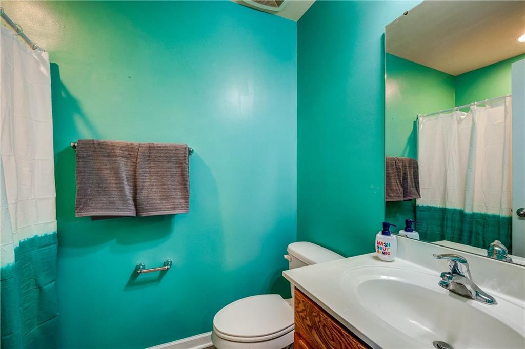 110 Maple Ridge Court Canonsburg, PA 15317 - Photo 21 of 24 Second Floor Hall Bathroom