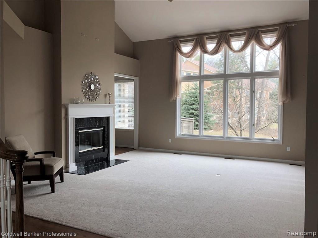 1998 Barrington Court Rochester, MI 48306 - Photo 6 of 37 Expansive and Stunning Great Room!