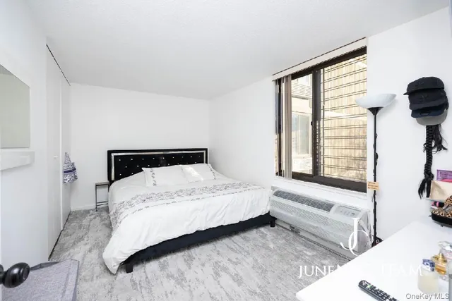 $619,000 | 152-18 Union Turnpike, Unit 204K | Kew Gardens Hills