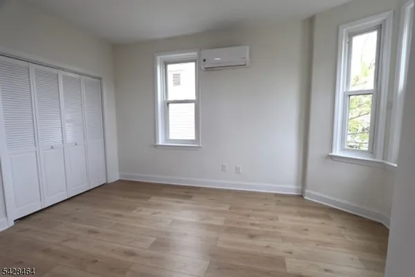 $1,750 | 337 West Clay Avenue, Unit 2, Roselle Park, NJ 07204
