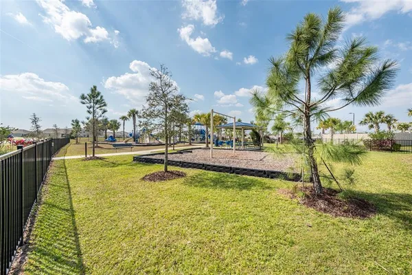 $2,400 | 10239 Charlotte Dr., Parrish, FL 34219