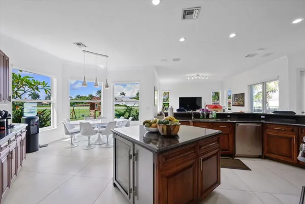 $4,095,000 | 2135 Windsock Way, Wellington, FL 33414