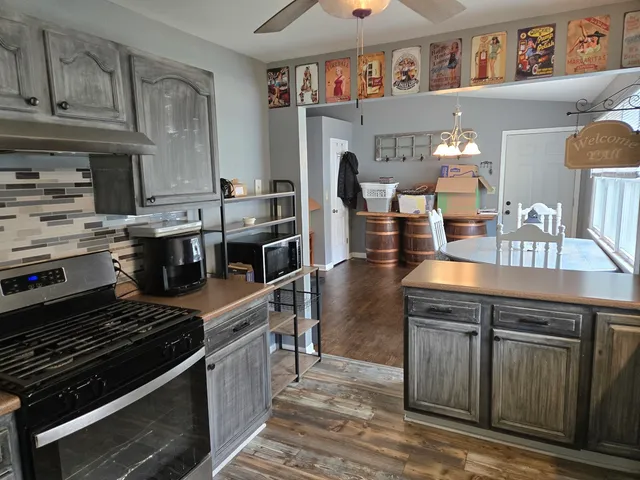 $240,000 | 376 South Oak Street, Manteno, IL 60950