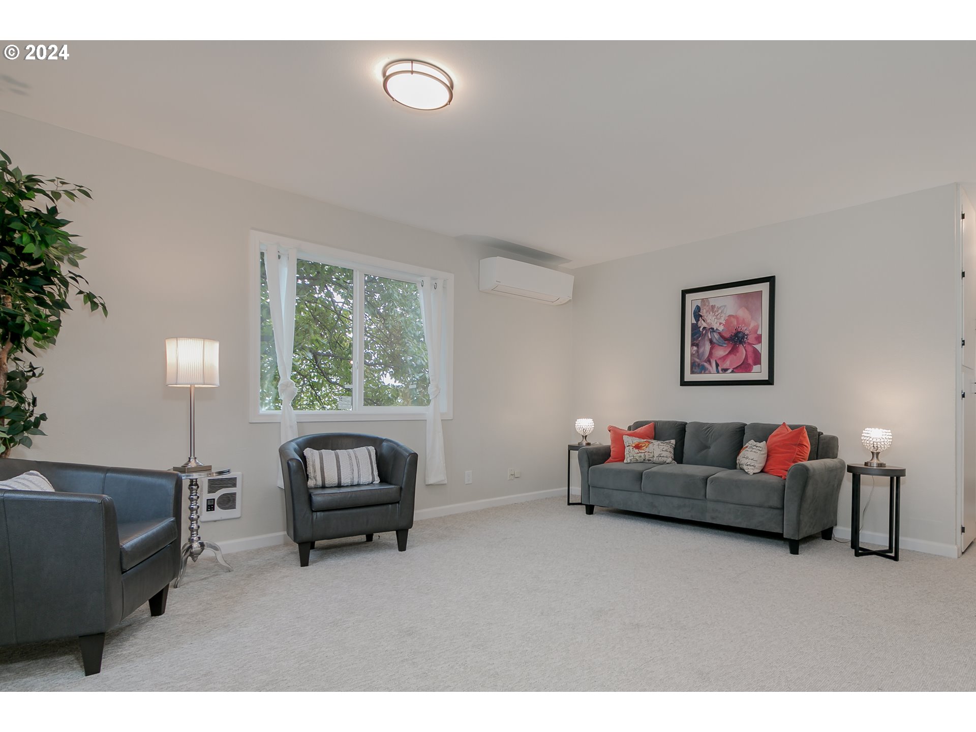 1467 Main Street Springfield, OR 97477 - Photo 7 of 29 a living room with furniture and a window