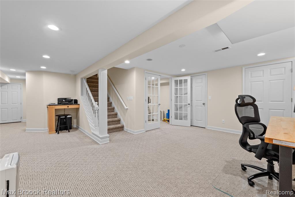 1766 Snowden Circle Rochester Hills, MI 48306 - Photo 24 of 37