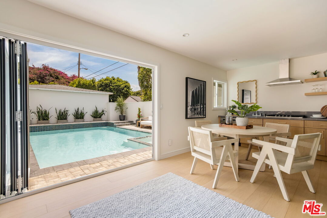 11516 Clarkson Road Los Angeles, CA 90064 - Photo 18 of 20