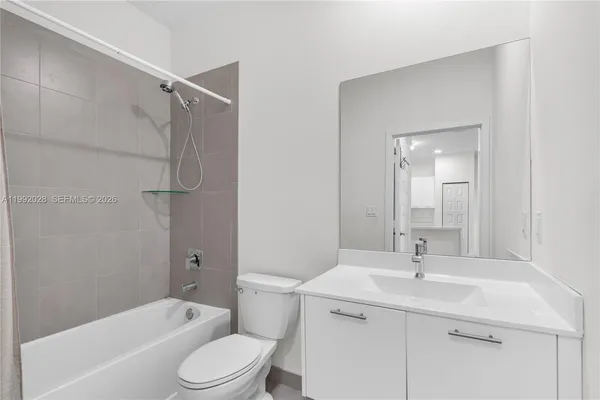 $2,775 | 8005 Northwest 104th Avenue, Unit 24, Doral, FL 33178