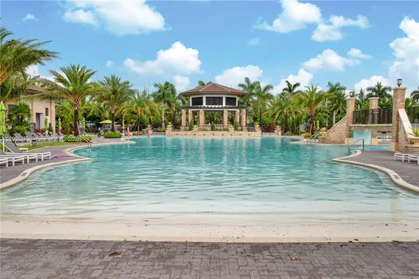 $2,775 | 8005 Northwest 104th Avenue, Unit 24, Doral, FL 33178