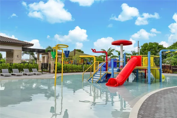 $2,775 | 8005 Northwest 104th Avenue, Unit 24, Doral, FL 33178